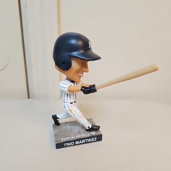 NY YANKEES TINO MARTINEZ BOBBLEHEAD SGA 4/14/2023 MLB BASEBALL - Picture 5 of 10